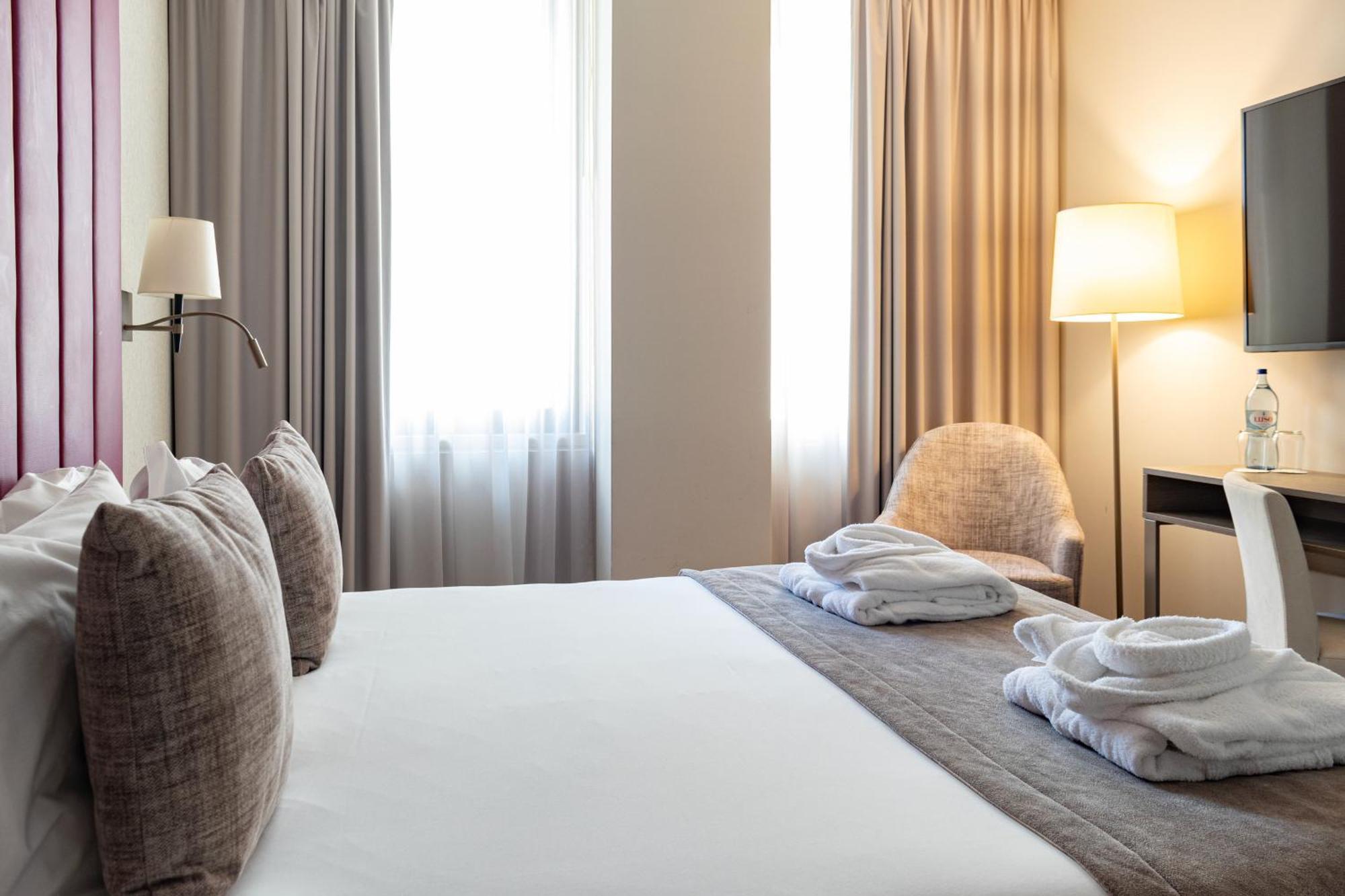 Deluxe Suite